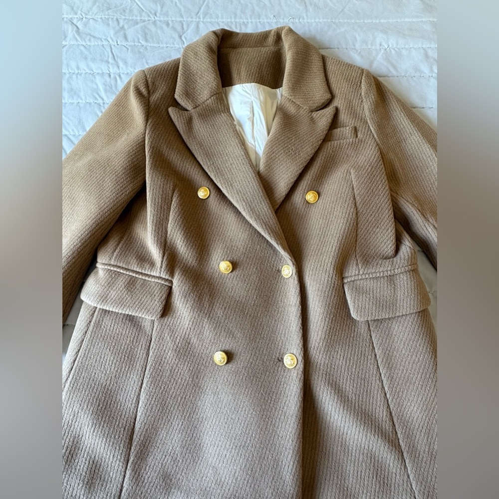 L🐞🐞K💥MoviNG sALe‼️ Tan Down-lined Coat. Pls check measurements.